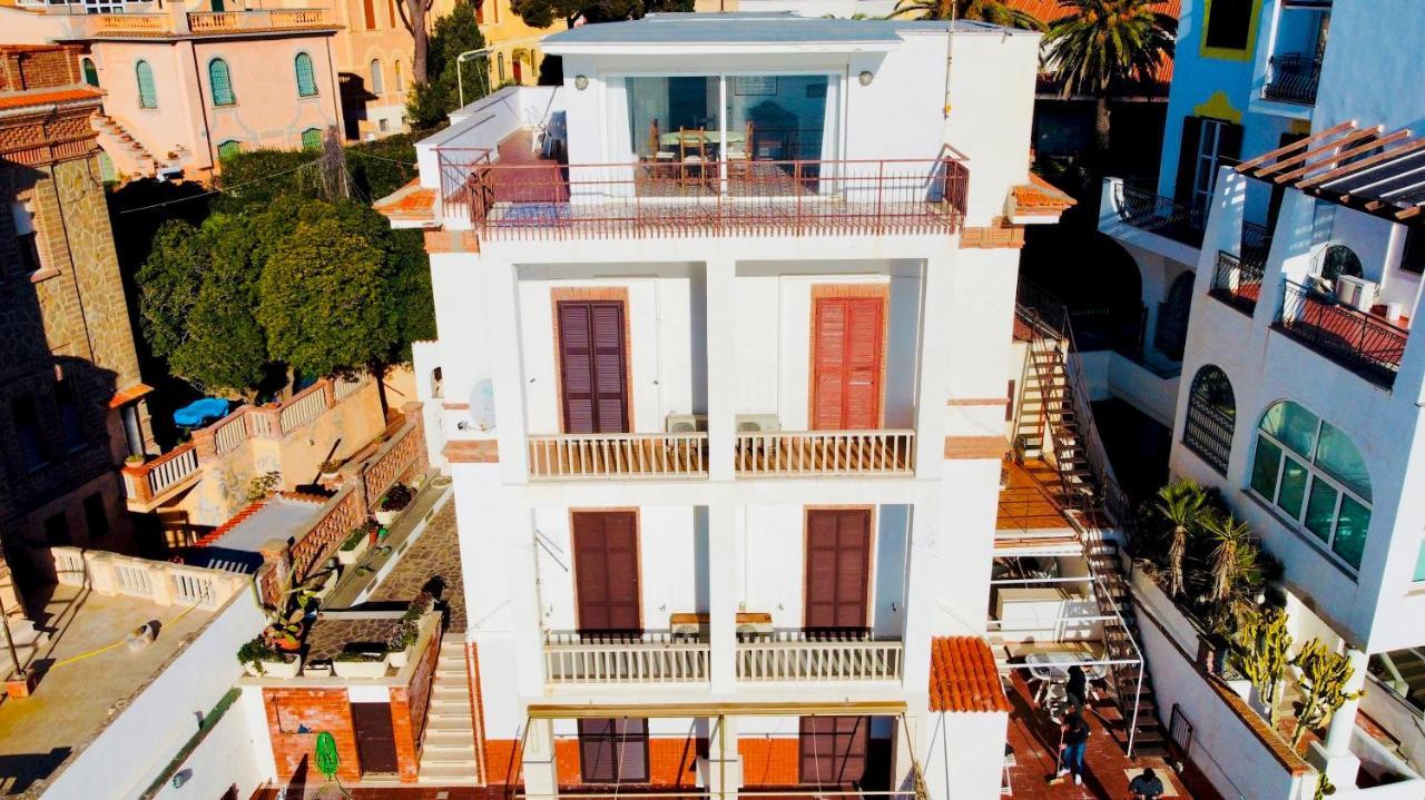 Be Your Home - Appartamento 4 Camere Sul Mare Scesa Al Mare Privata Santa Marinella Eksteriør billede