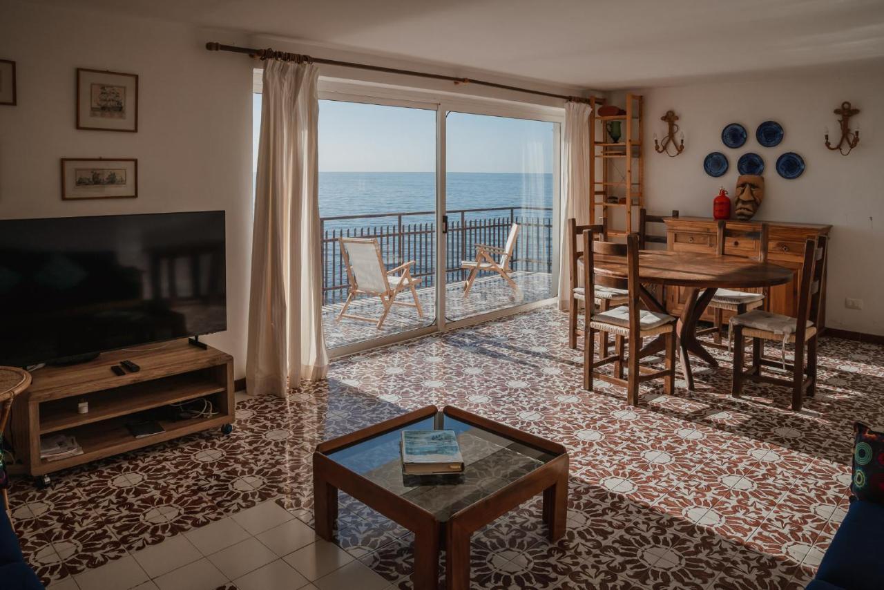 Be Your Home - Appartamento 4 Camere Sul Mare Scesa Al Mare Privata Santa Marinella Eksteriør billede