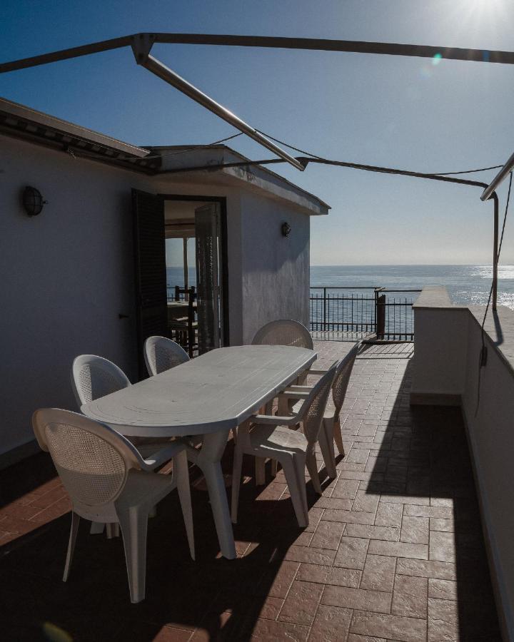 Be Your Home - Appartamento 4 Camere Sul Mare Scesa Al Mare Privata Santa Marinella Eksteriør billede